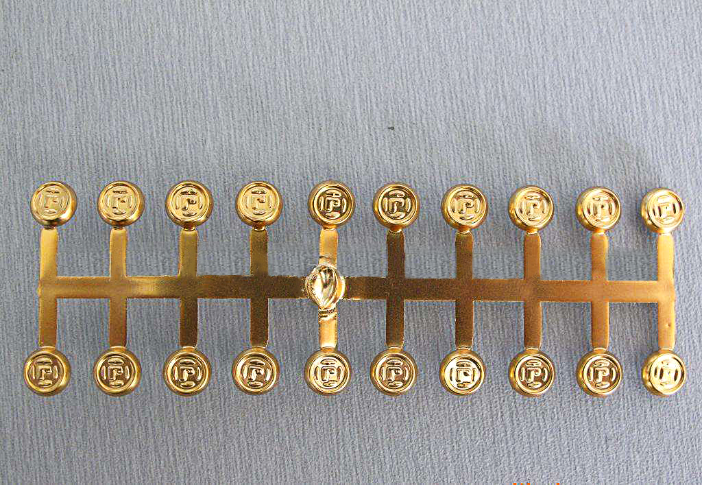 東莞真空PVD電鍍廠加工真空電鍍IP金色 電子配件真空鍍膜